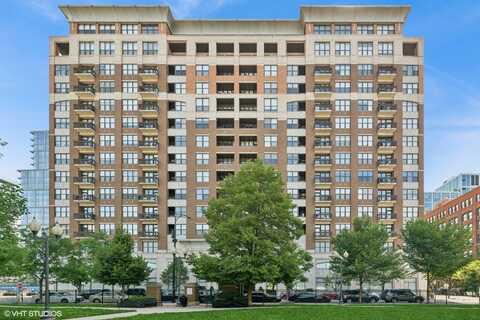 849 N Franklin Street, Chicago, IL 60610