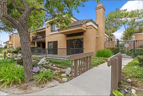 16962 Westwood Lane, Huntington Beach, CA 92647