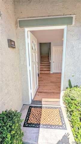 24 Columbia, Irvine, CA 92612