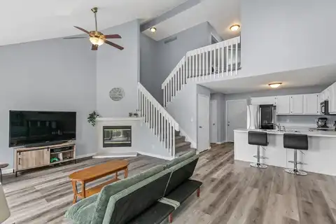 555 SE LAUREL Street, Waukee, IA 50263