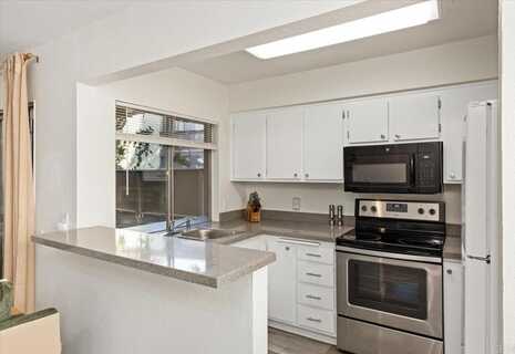 7980 Mission Center Court, San Diego, CA 92108