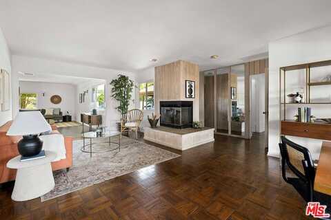 8137 Bianca Ave, Northridge, CA 91325