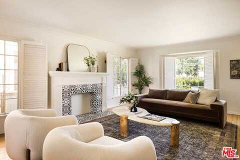 4002 W Adams Blvd, Los Angeles, CA 90018
