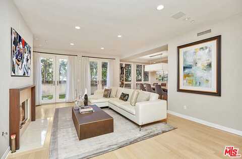 121 N Almont Dr, Beverly Hills, CA 90211