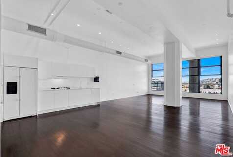 1645 Vine St, Los Angeles, CA 90028