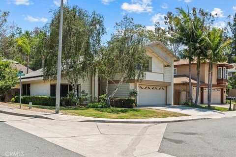 25252 Calero Avenue, Laguna Hills, CA 92653