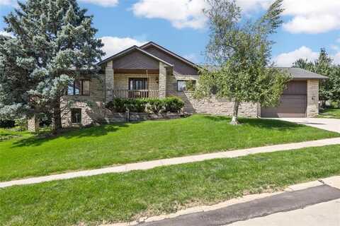 2925 Adirondack Drive NE, Cedar Rapids, IA 52402
