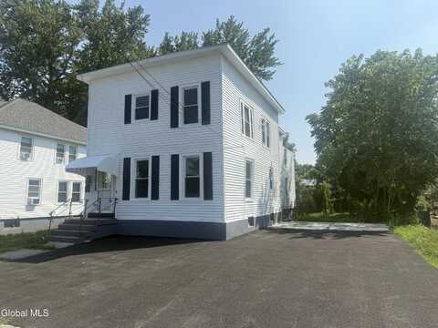 11 Clifford Road, Menands, NY 12204