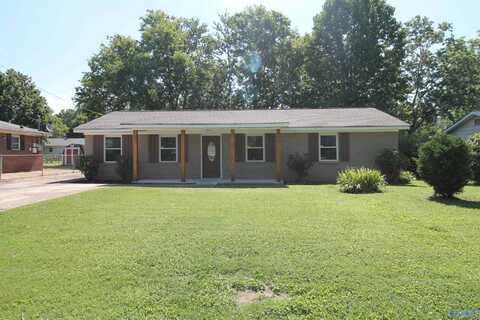 2408 Yorkshire Drive SW, Huntsville, AL 35803