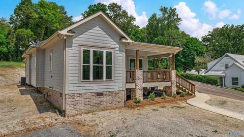 300 Forest Avenue SW, Fort Payne, AL 35967
