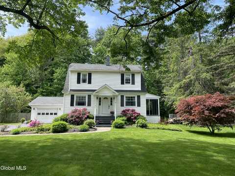 9 Newton Road, Colonie, NY 12110