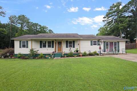 2272 Hillview Street NW, Hartselle, AL 35640