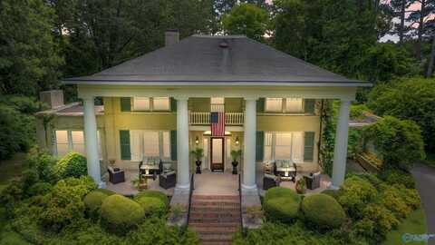 517 S Scott Street, Scottsboro, AL 35768