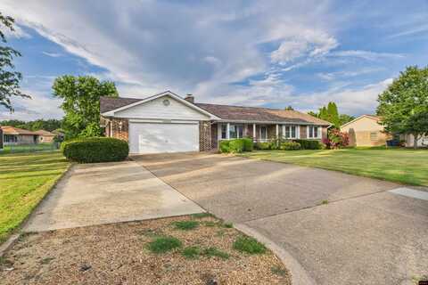 1722 LILAC, Mountain Home, AR 72653