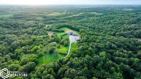 23500 537 Ln., Chariton, IA 50049