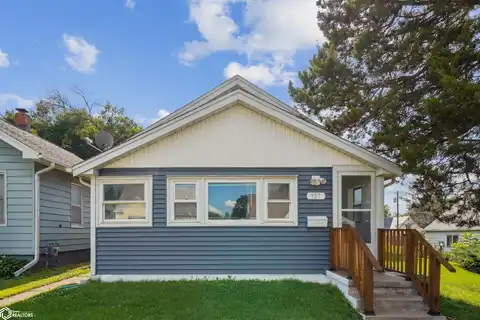 927 S 9TH AVE, Marshalltown, IA 50158