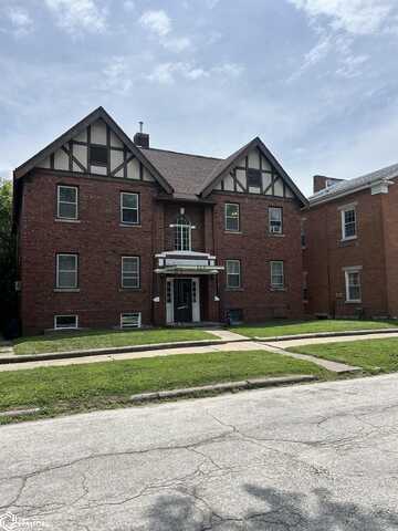 628 Avenue F, Fort Madison, IA 52627