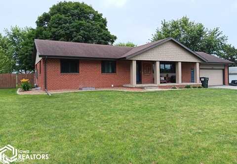 104 E Depot Street E, New Sharon, IA 50207