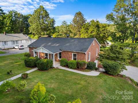 301 Carolina Avenue, Brevard, NC 28712