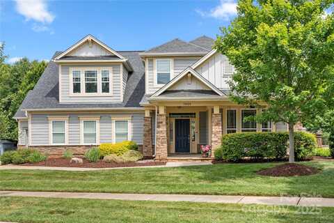 17425 Closest Pin Drive, Huntersville, NC 28078