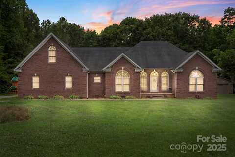 1035 Mountain Road, Cleveland, NC 27013