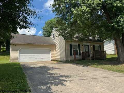 205 Braddock Street, Fairmont, WV 26554