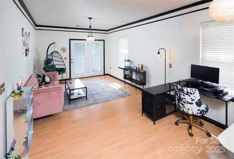 738 Appeldoorn Circle, Asheville, NC 28803
