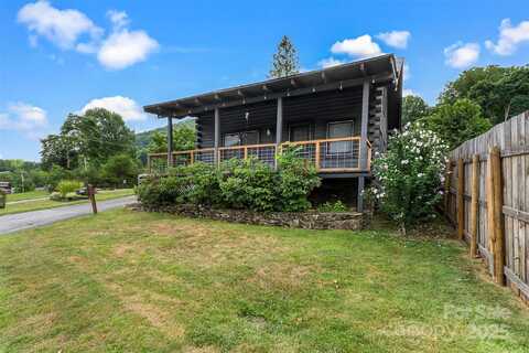 1623 Soco Road, Maggie Valley, NC 28751