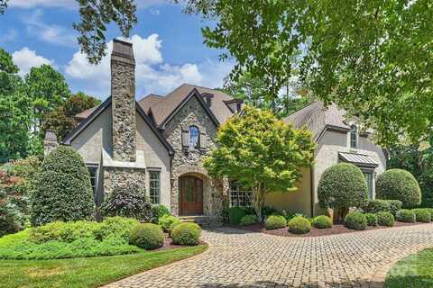 3021 Kings Manor Drive, Matthews, NC 28104