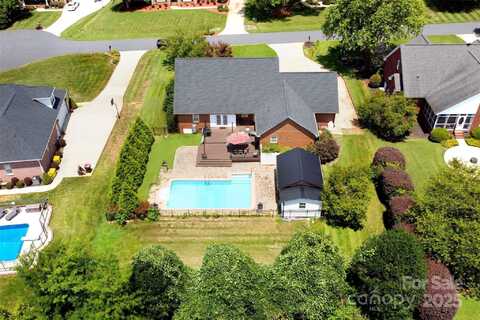 2914 Weatherfield Drive, Lincolnton, NC 28092