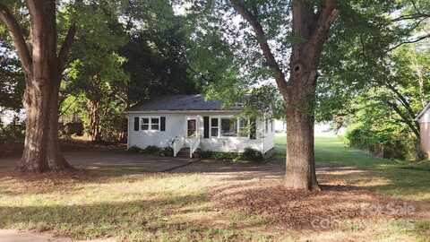601 E John Street, Matthews, NC 28105