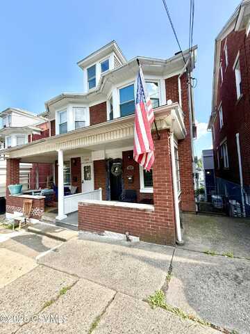 1622 W ARCH Street, Coal Township, PA 17866