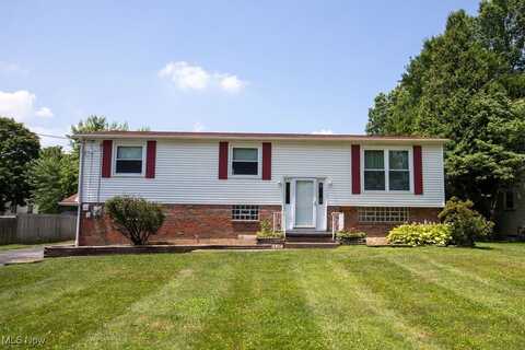 3914 Niles Carver Road, Mineral Ridge, OH 44440