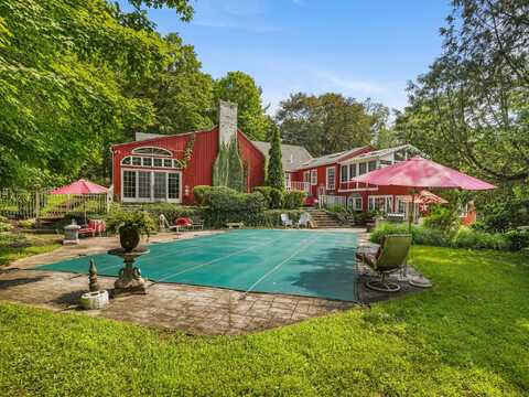 4 Whippoorwill Lane, Weston, CT 06883