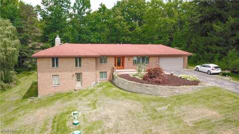 3925 Northampton Road, Cuyahoga Falls, OH 44223