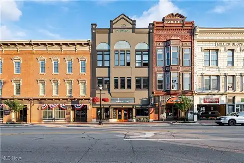 144 W Liberty Street, Wooster, OH 44691