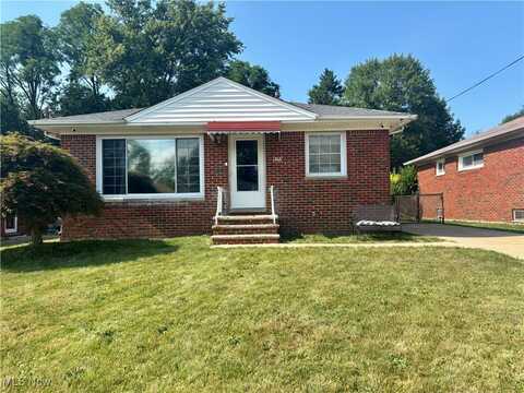 13637 Silver Road, Garfield Heights, OH 44125
