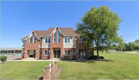 320 Orchardview Road, Seven Hills, OH 44131