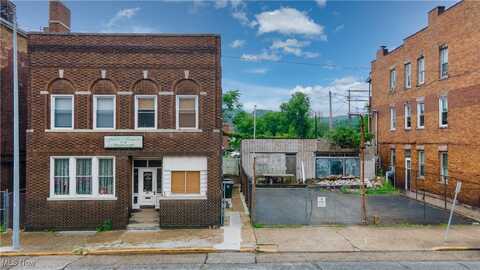 406 Adams Street, Steubenville, OH 43952