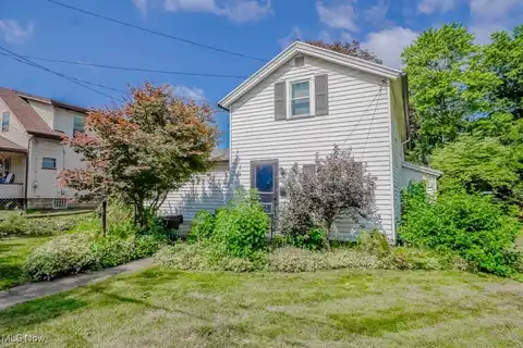 827 9th Street NE, Massillon, OH 44646