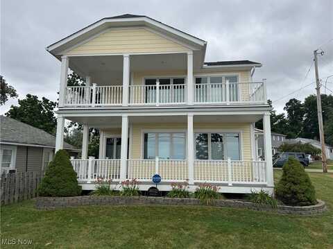 38332 N Beachview Road, Willoughby, OH 44094