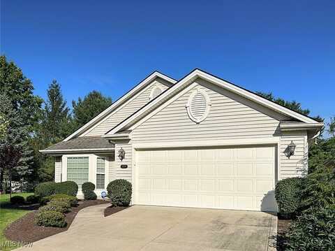 15579 Oak Hollow Lane, Strongsville, OH 44149
