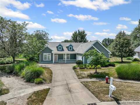 2008 Nottingham Parkway, Avon, OH 44011