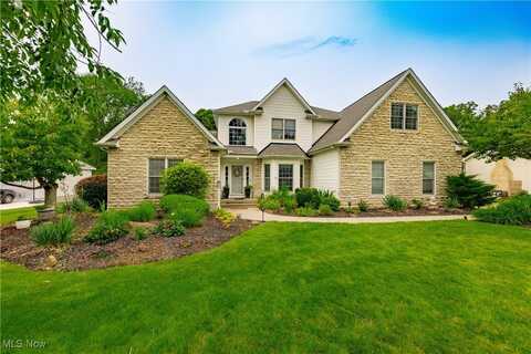 8054 Sandstone Drive, Sagamore Hills, OH 44067