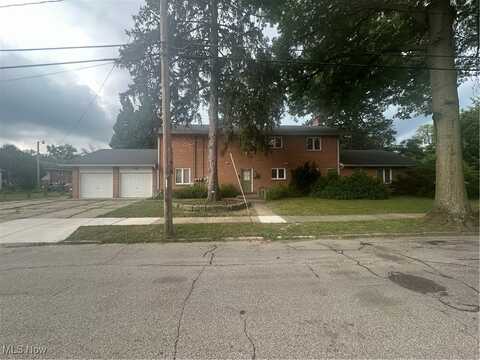 227 E College Street, Oberlin, OH 44074
