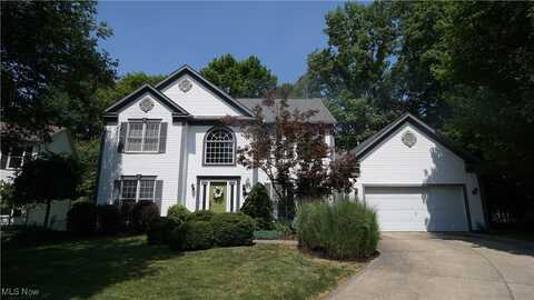 1247 Glenoak Drive, Tallmadge, OH 44278