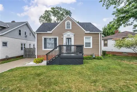 4439 Woodway Road, Parma, OH 44134
