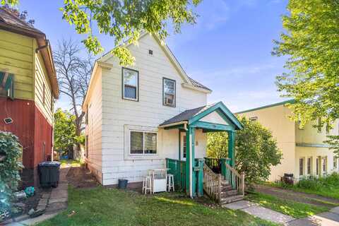 420 S 18th Ave E, Duluth, MN 55812