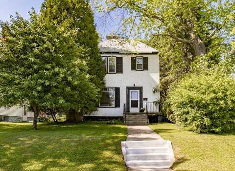 5523 London Rd, Duluth, MN 55804