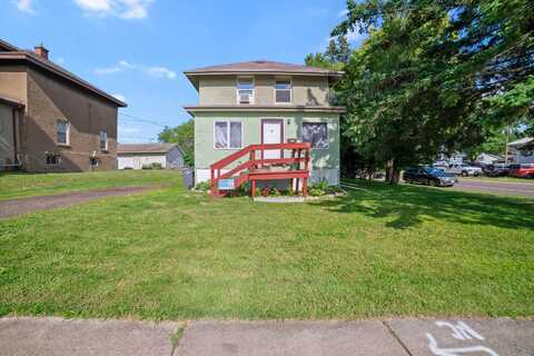 502 N 3rd Ave, Proctor, MN 55810